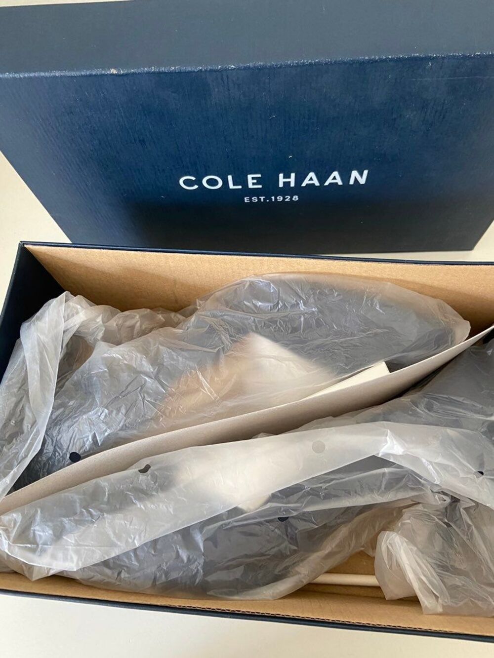 Cole Hann Lucille suade pumps size 7B in india Ink (navy) - Picture 2 of 8